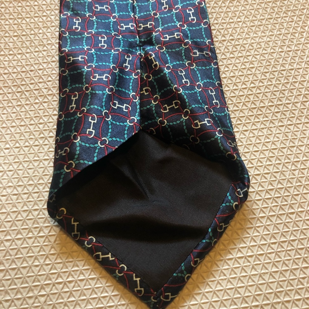 Bill Blass for Lord & Taylor silk tie - Picture 5 of 5